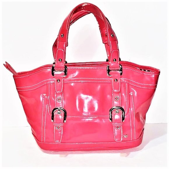 Maxx New York Handbags - 🎖️SOLD🎖️- MAXX NY Patent Leather Hobo Bag